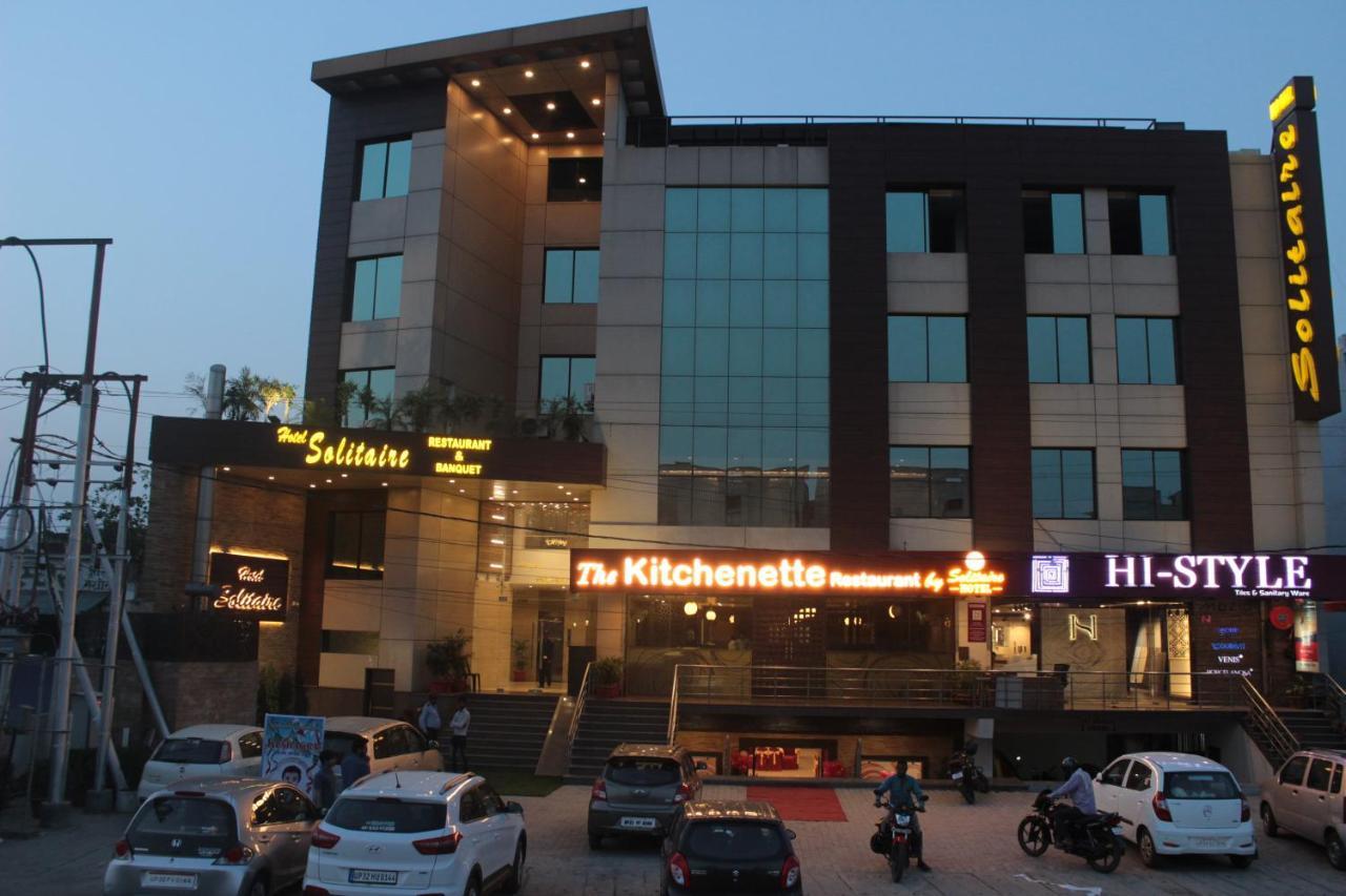 Hotel Solitaire Chinhat Dış mekan fotoğraf